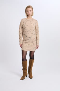 Robe pull en maille;${refinementColor}