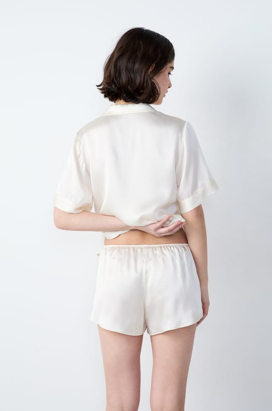 Short de pyjama en soie;${refinementColor}