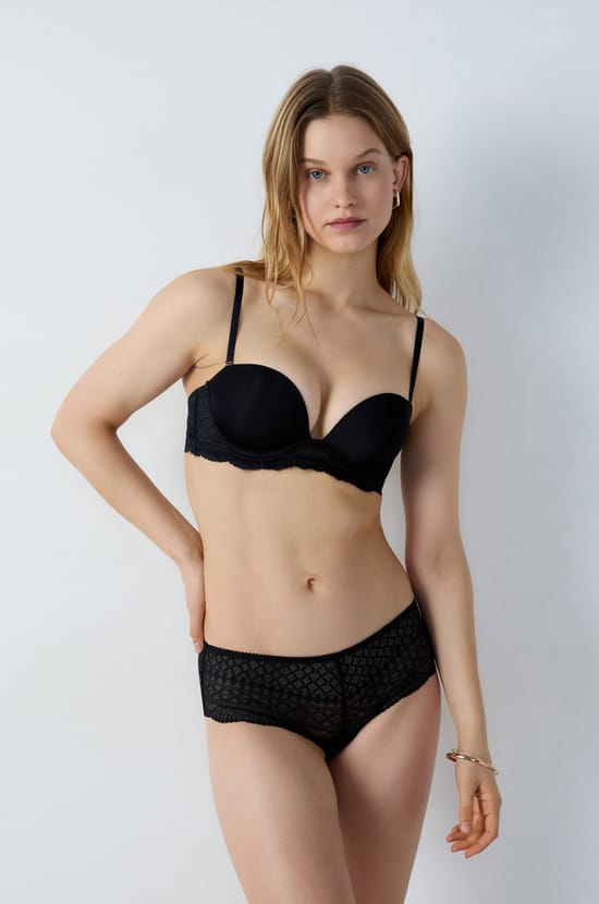 Braguita culotte de encaje;${refinementColor}