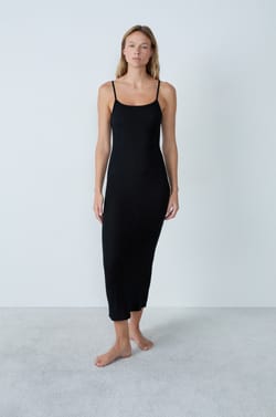 Nuisette longue en coton côtelé à fines bretelles;${refinementColor}