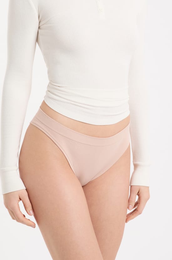 Tanga mit optimalem Komfort aus Baumwolle;${refinementColor}
