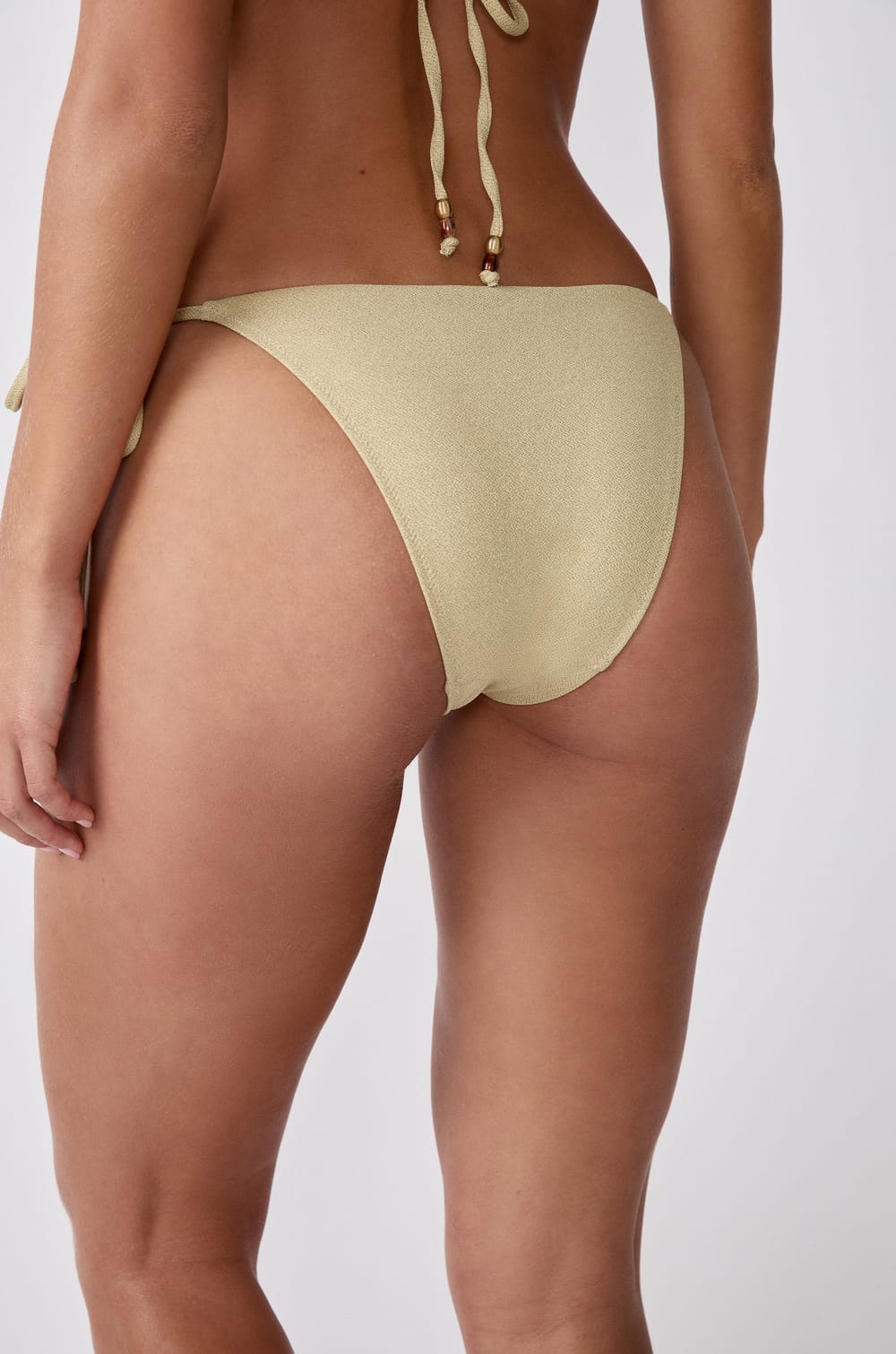 Bikini br&eacute;silien &agrave; nouer bas de maillot paillet&eacute; ;${refinementColor}