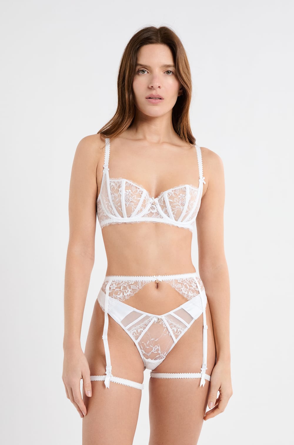 Porte-jarretelles en dentelle;${refinementColor}