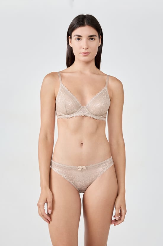 Culotte en dentelle;${refinementColor}