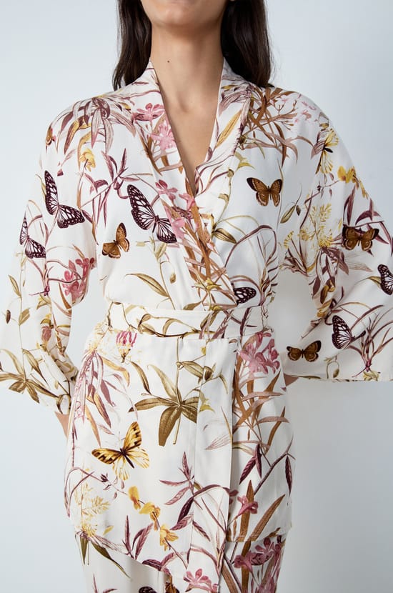 Floral Print Robe;${refinementColor}
