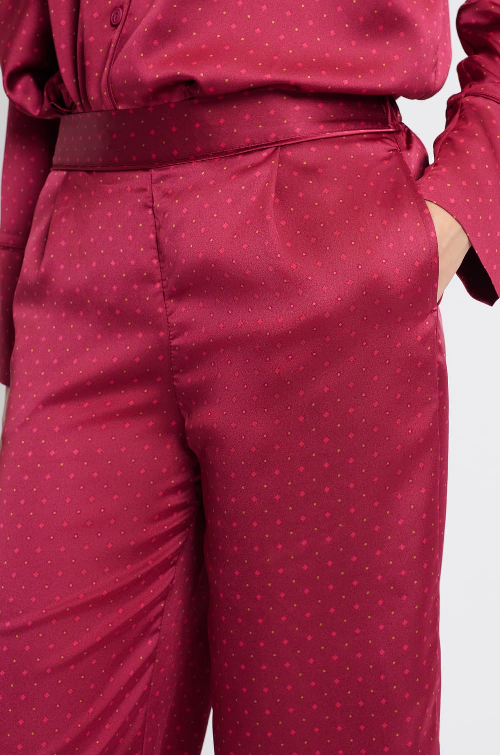 Pantalón de pijama satinado estampado;${refinementColor}