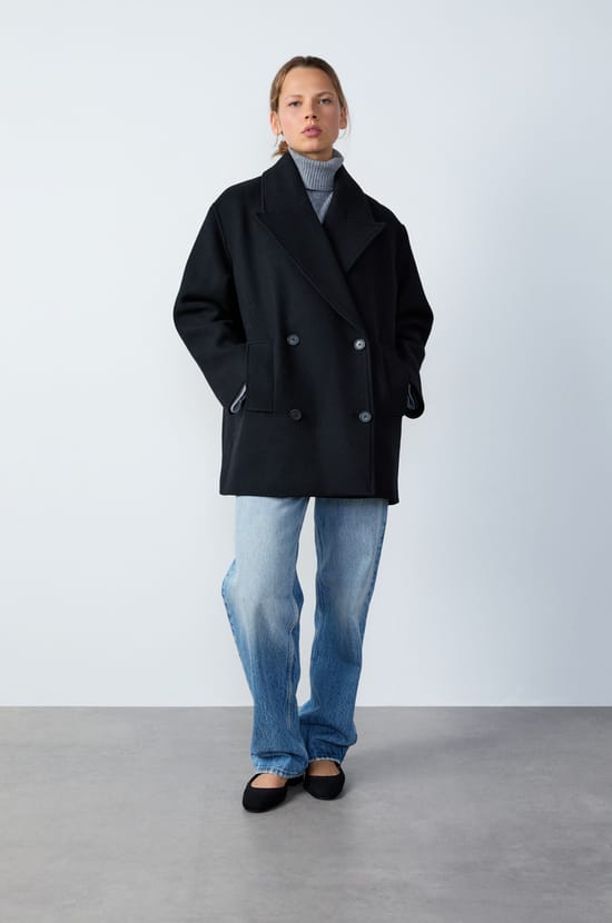 Manteau court avec laine;${refinementColor}