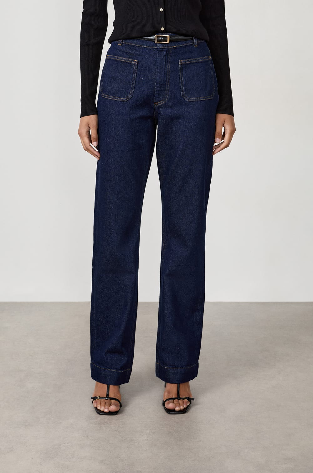 Jean droit en coton;${refinementColor}