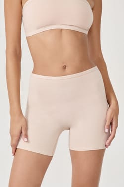 Organic cotton stretch cycling shorts;${refinementColor}