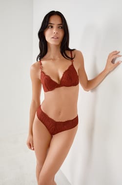 Shorty en dentelle;${refinementColor}