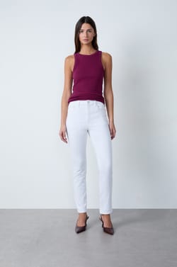 Slim Jeans;${refinementColor}