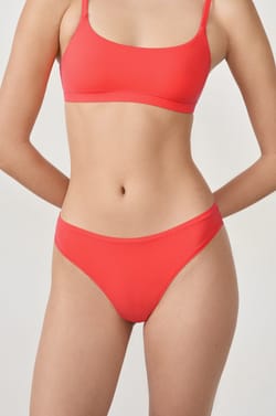 Tanga en microfibre;${refinementColor}