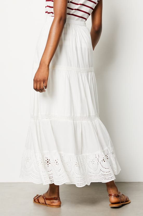 Long skirt;${refinementColor}