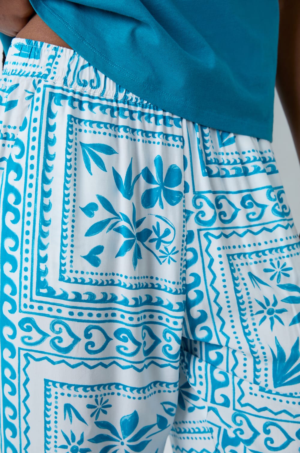 Pantalon de pyjama à motifs;${refinementColor}