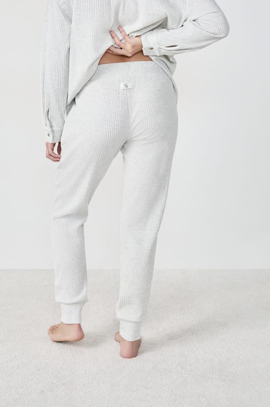 Pantalón de pijama acanalado;${refinementColor}