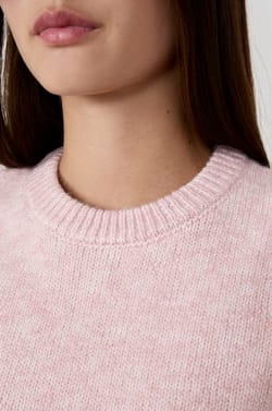 Sleeveless Sweater;${refinementColor}