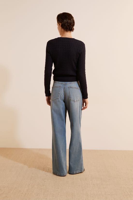 Jean coupe large;${refinementColor}