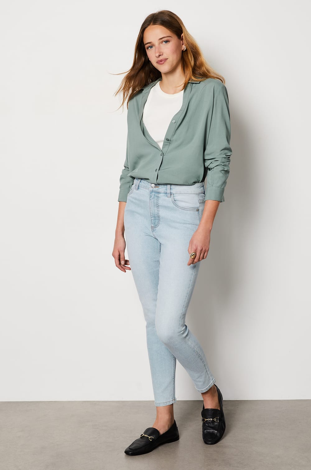 Skinny Jeans;${refinementColor}