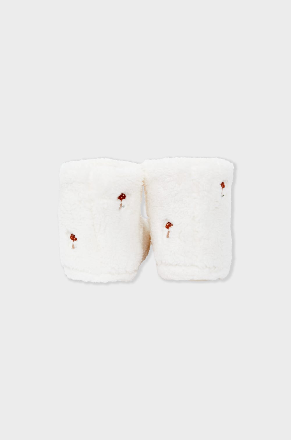 Chaussons bottines en fausse fourrure;${refinementColor}