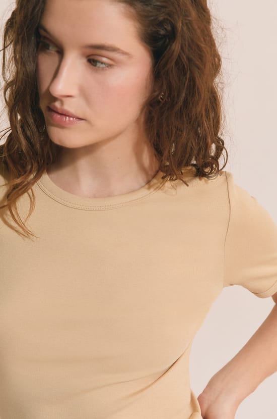 T-shirt manches courtes avec coton modal;${refinementColor}