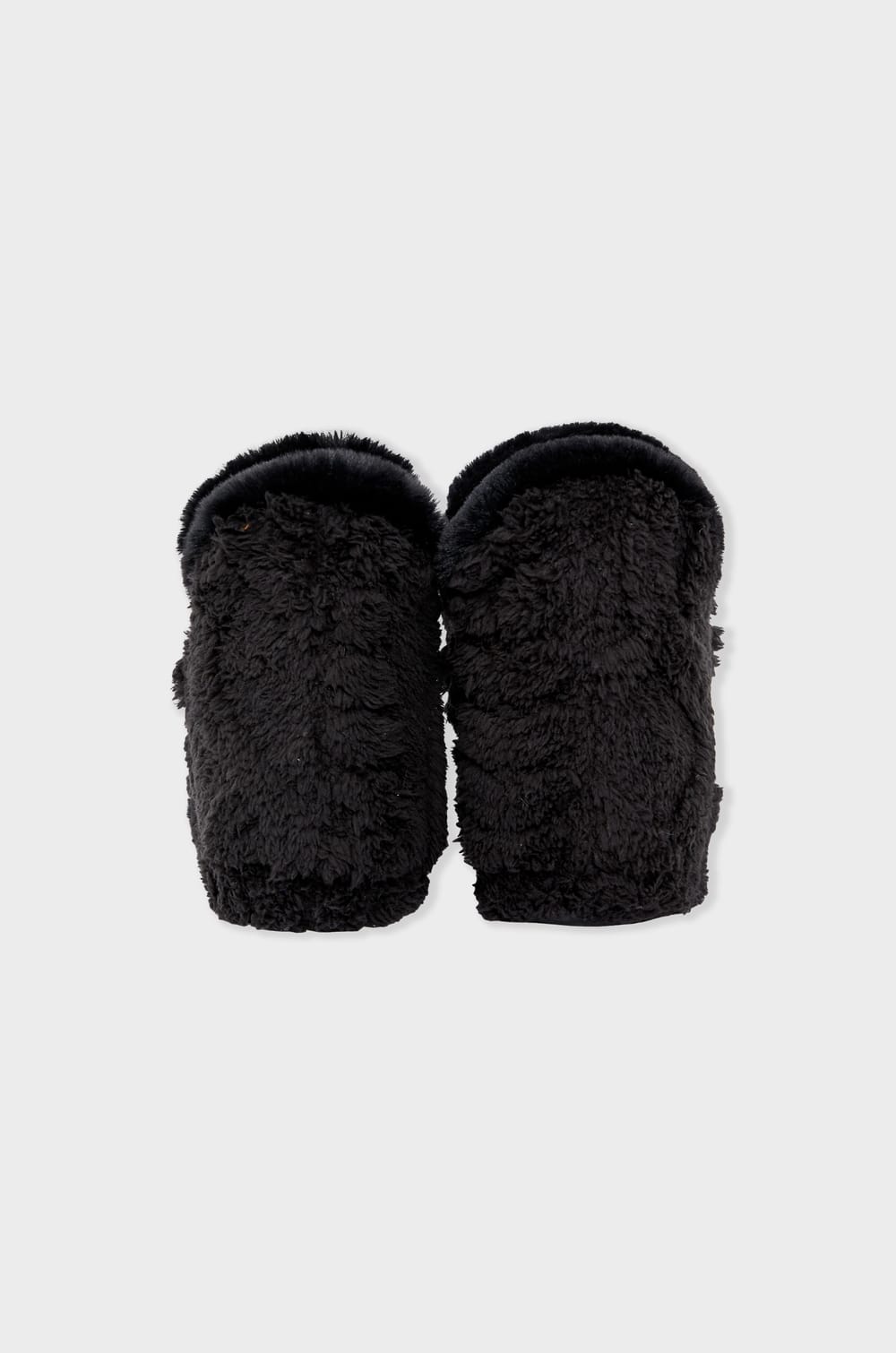 Chaussons bottines en fausse fourrure;${refinementColor}