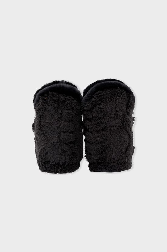 Chaussons bottines en fausse fourrure;${refinementColor}