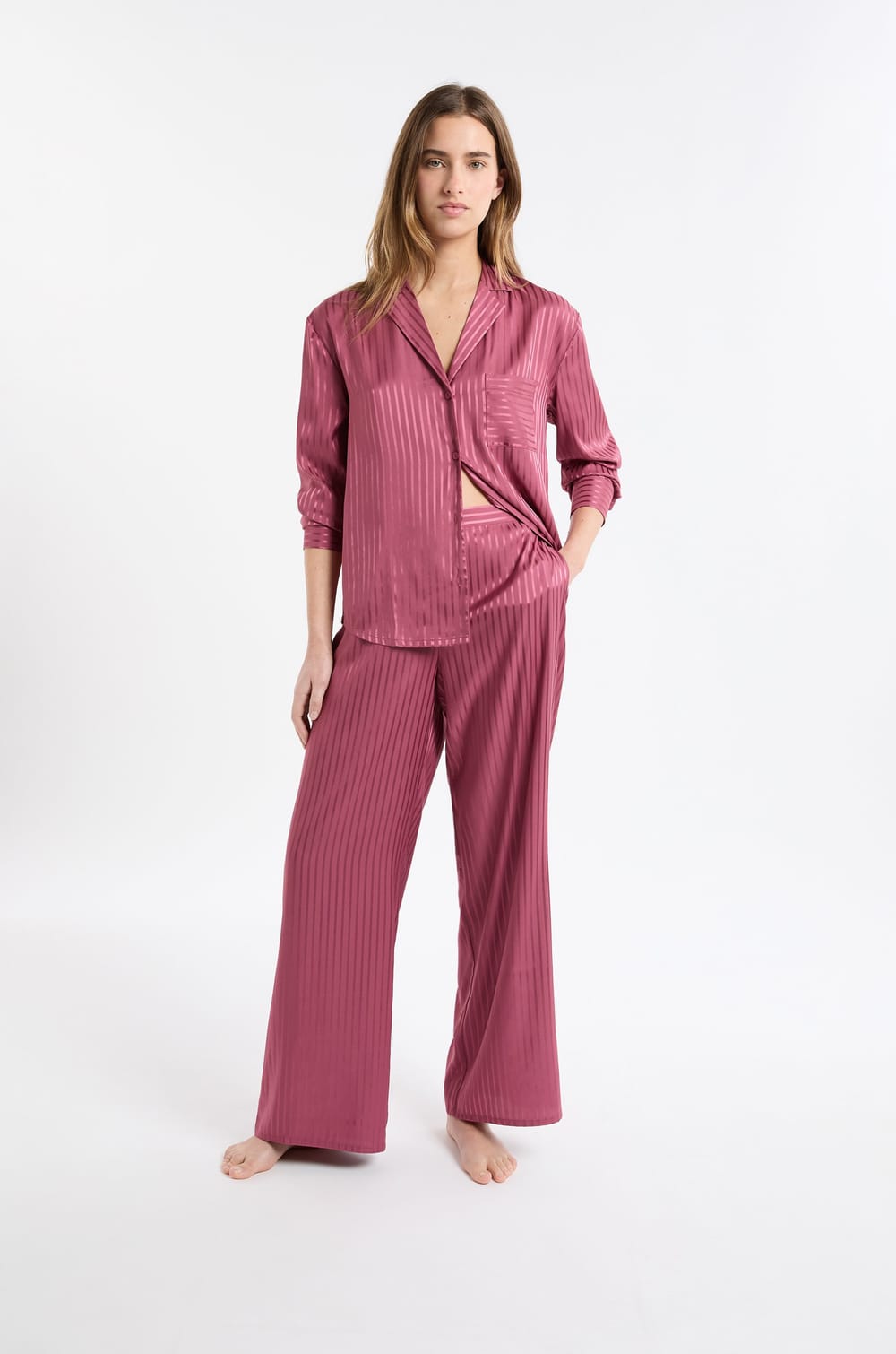 Pantalon de pyjama satinée à rayures;${refinementColor}