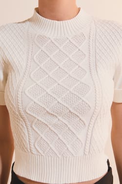 Pull manches courtes textur&eacute; en coton;${refinementColor}