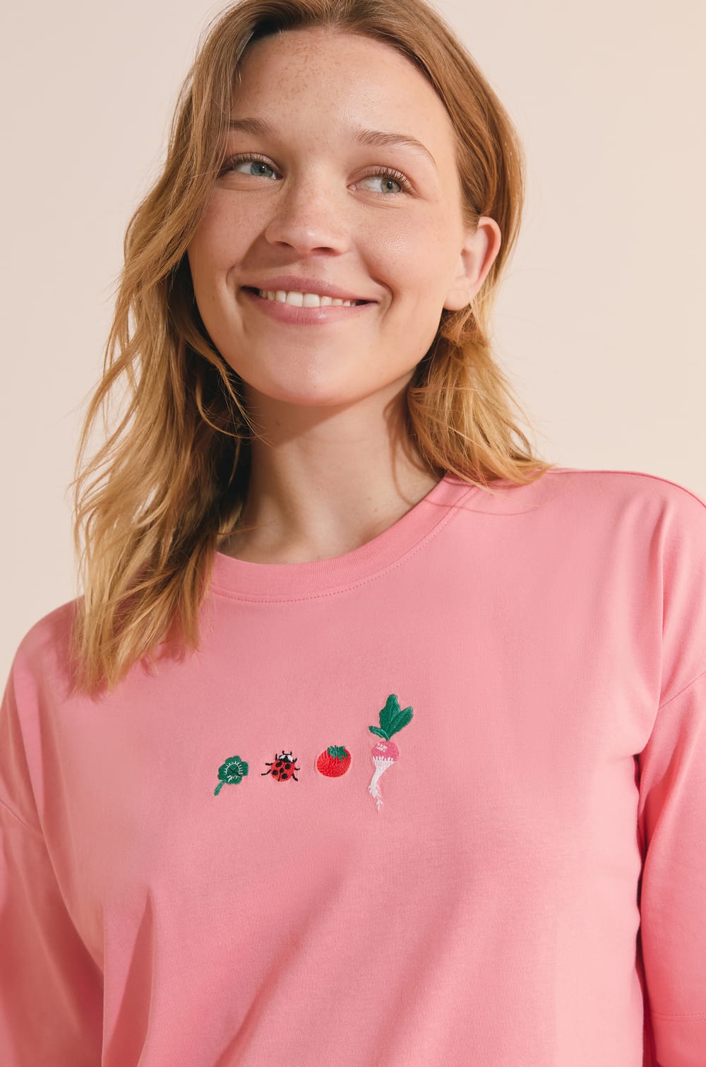 Chemise de nuit &agrave; motifs l&eacute;gumes en coton;${refinementColor}