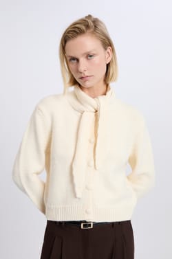 Gilet à nouer ;${refinementColor}