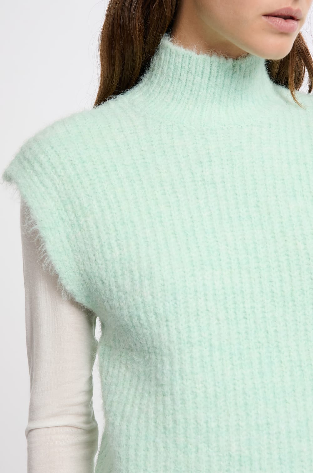 Pull sans manches col montant;${refinementColor}