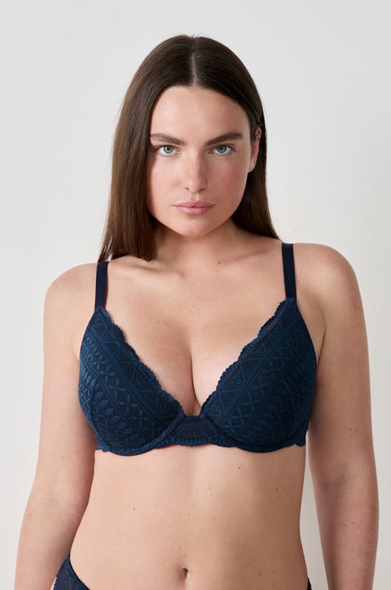 Bra No. 2 - Plunging Push-Up;${refinementColor}