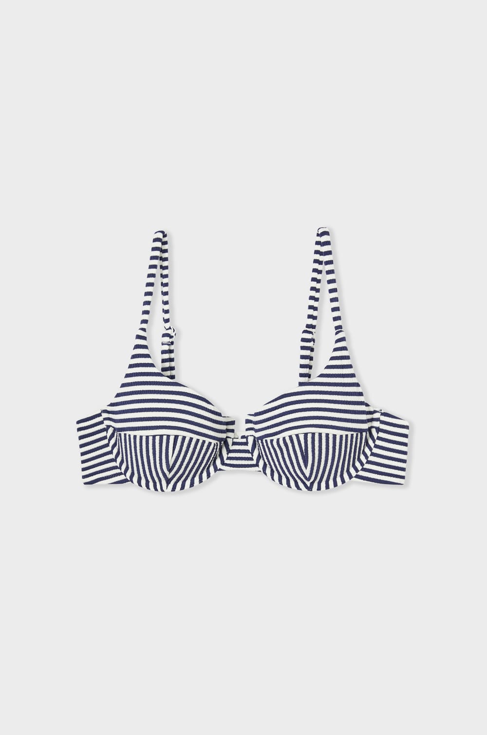 Top de bikini con copas en forma de cesta a rayas;${refinementColor}