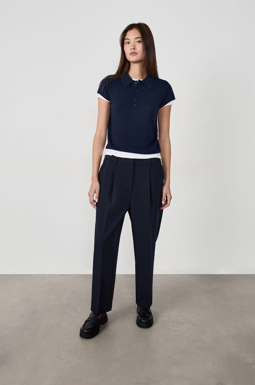 Pantalon coupe carotte;${refinementColor}