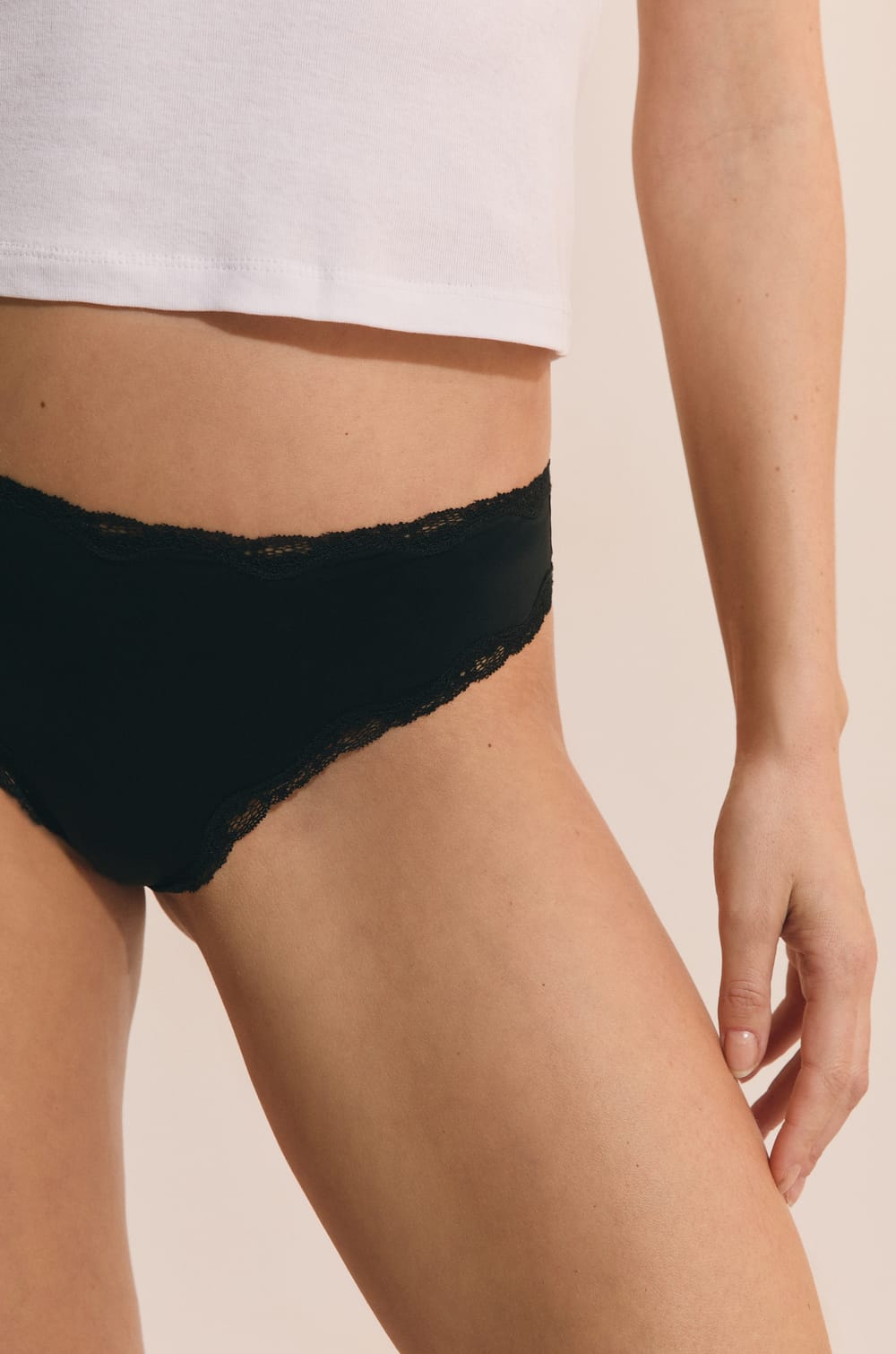 Boyshort with Lace Details;${refinementColor}