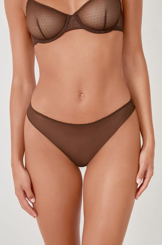 Tanga en dentelle;${refinementColor}