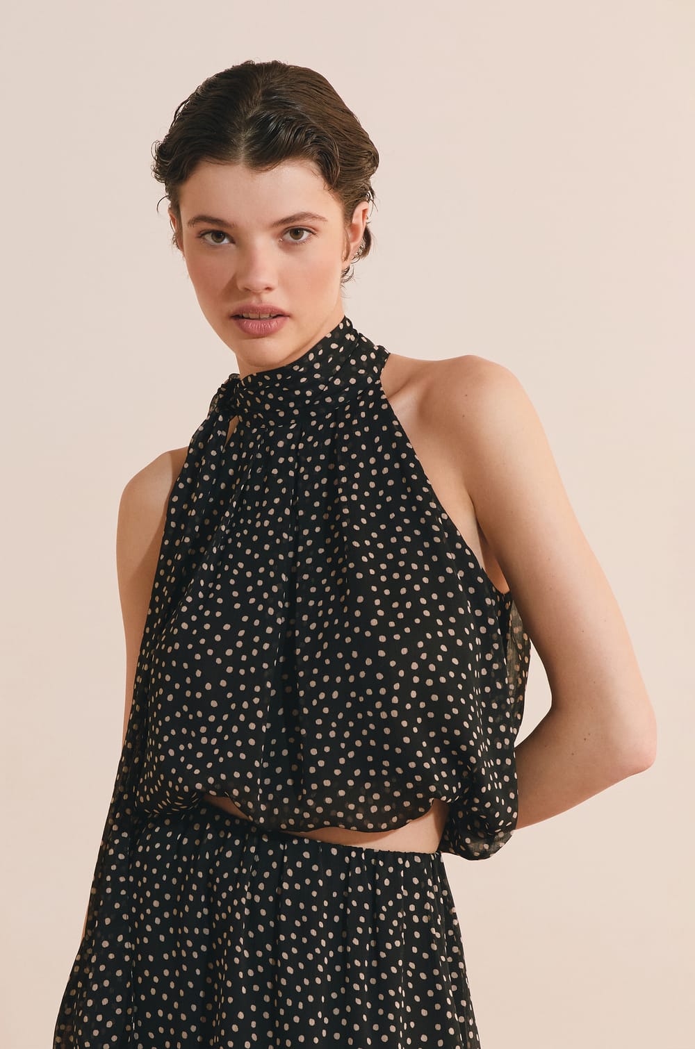 Sleeveless Polka Dot Top;${refinementColor}