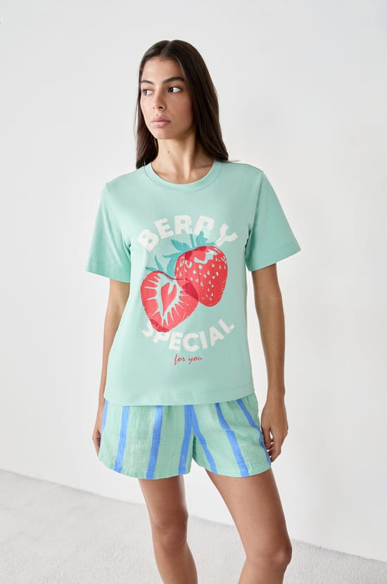 Short-sleeved cotton T-shirt "Berry Special;${refinementColor}