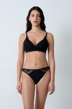 Lace Brief;${refinementColor}