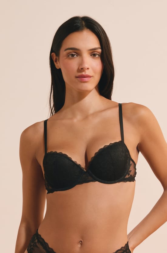 Soutien-gorge coques fines avec broderie;${refinementColor}