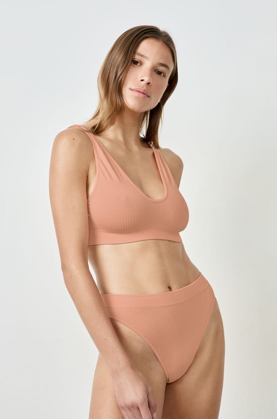 Gerippter String;${refinementColor}