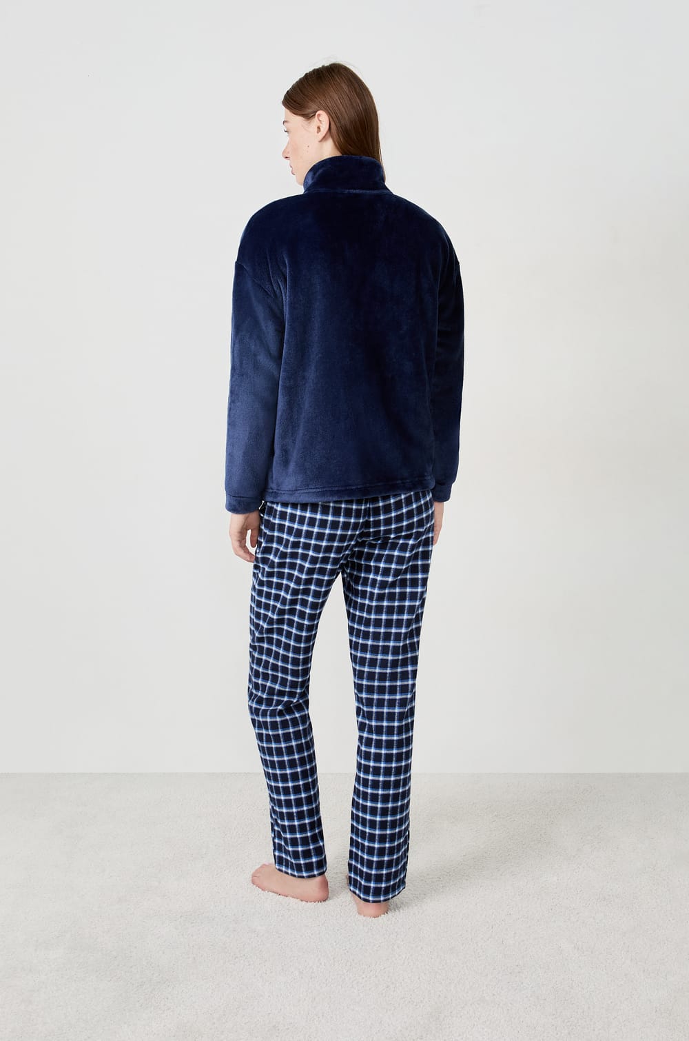 Ensemble de pyjama 3 pièces;${refinementColor}