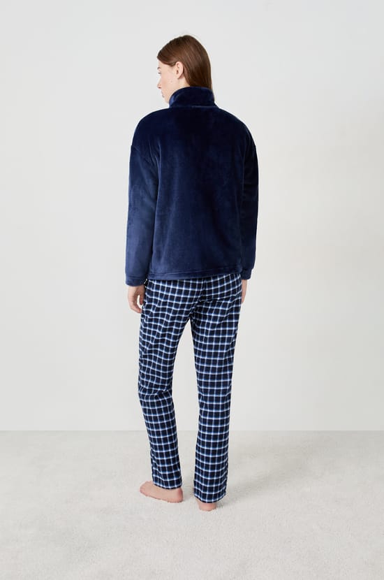 Ensemble de pyjama 3 pièces;${refinementColor}