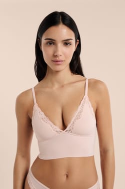 Triangle Bra in Microfibre and Lace;${refinementColor}