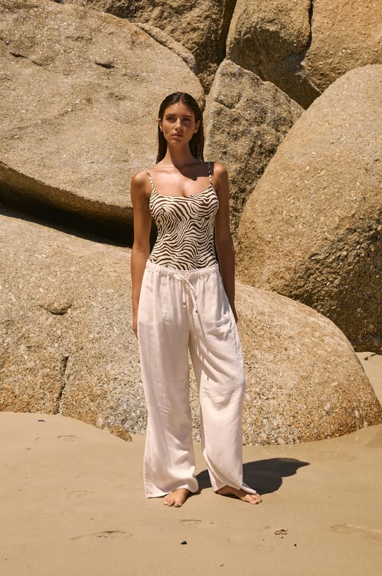 Pantalon fluide &eacute;lastiqu&eacute; ;${refinementColor}