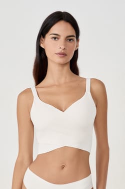 No Bra Effect Bralette;${refinementColor}