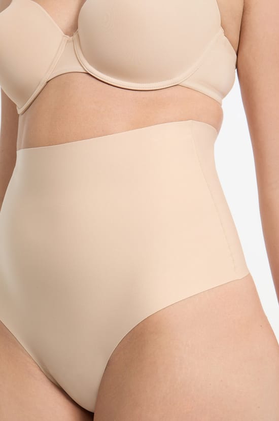 Tanga moldeador - fuerte sujeción;${refinementColor}