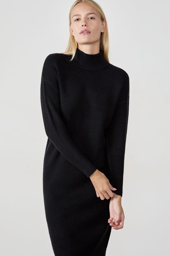 Mid-length high neck dress;${refinementColor}