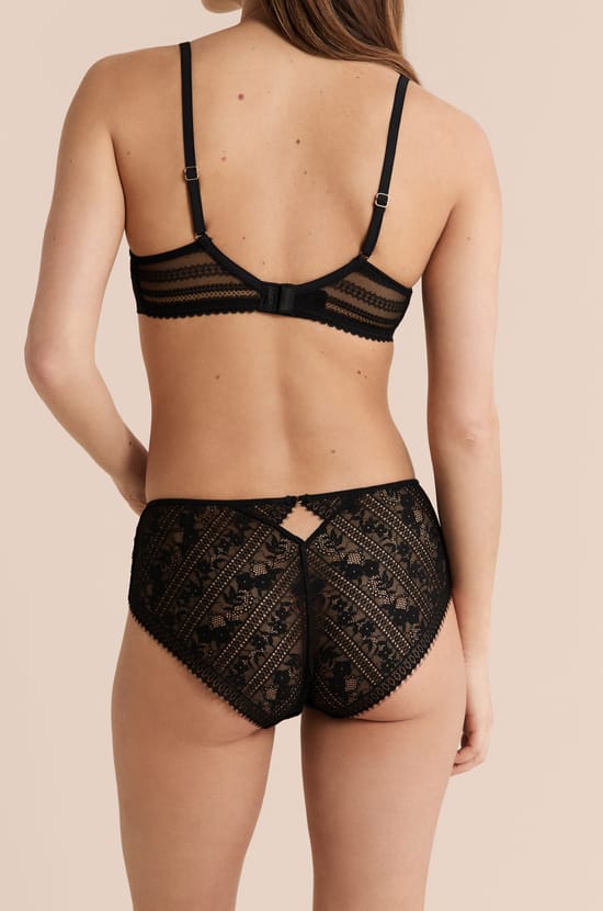 Shorty en dentelle;${refinementColor}