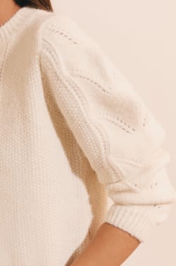 Pull manches longues avec laine;${refinementColor}